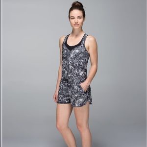 Lululemon The Runsie, in Flowabunga, sise 6